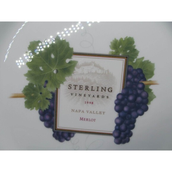 Wedgwood Grand Gourmet Vintage Collection 9 7/8" Sterling Vineyards Merlot Plate - Picture 2 of 7